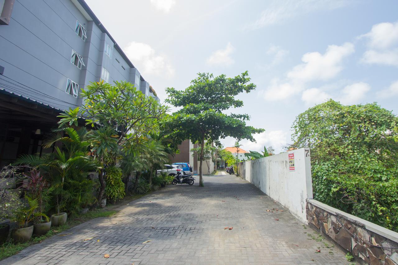 Soraya Apartment Seminyak Exteriör bild